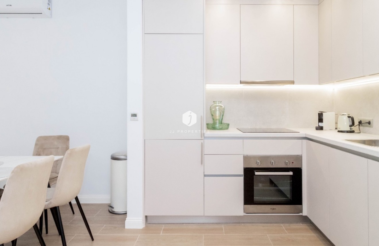 Resale - Chalet -
Orihuela Costa - Costa Blanca