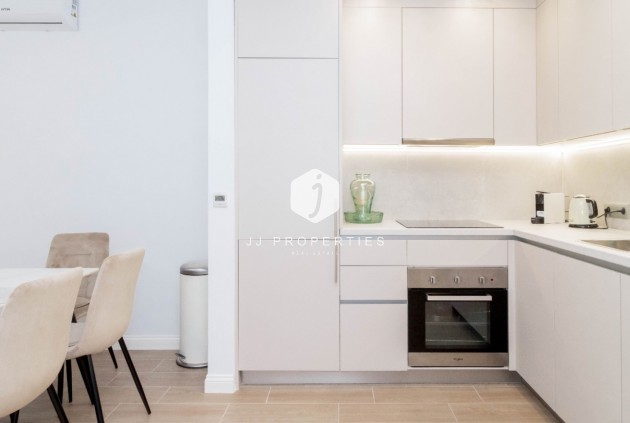 Resale - Chalet -
Orihuela Costa - Costa Blanca