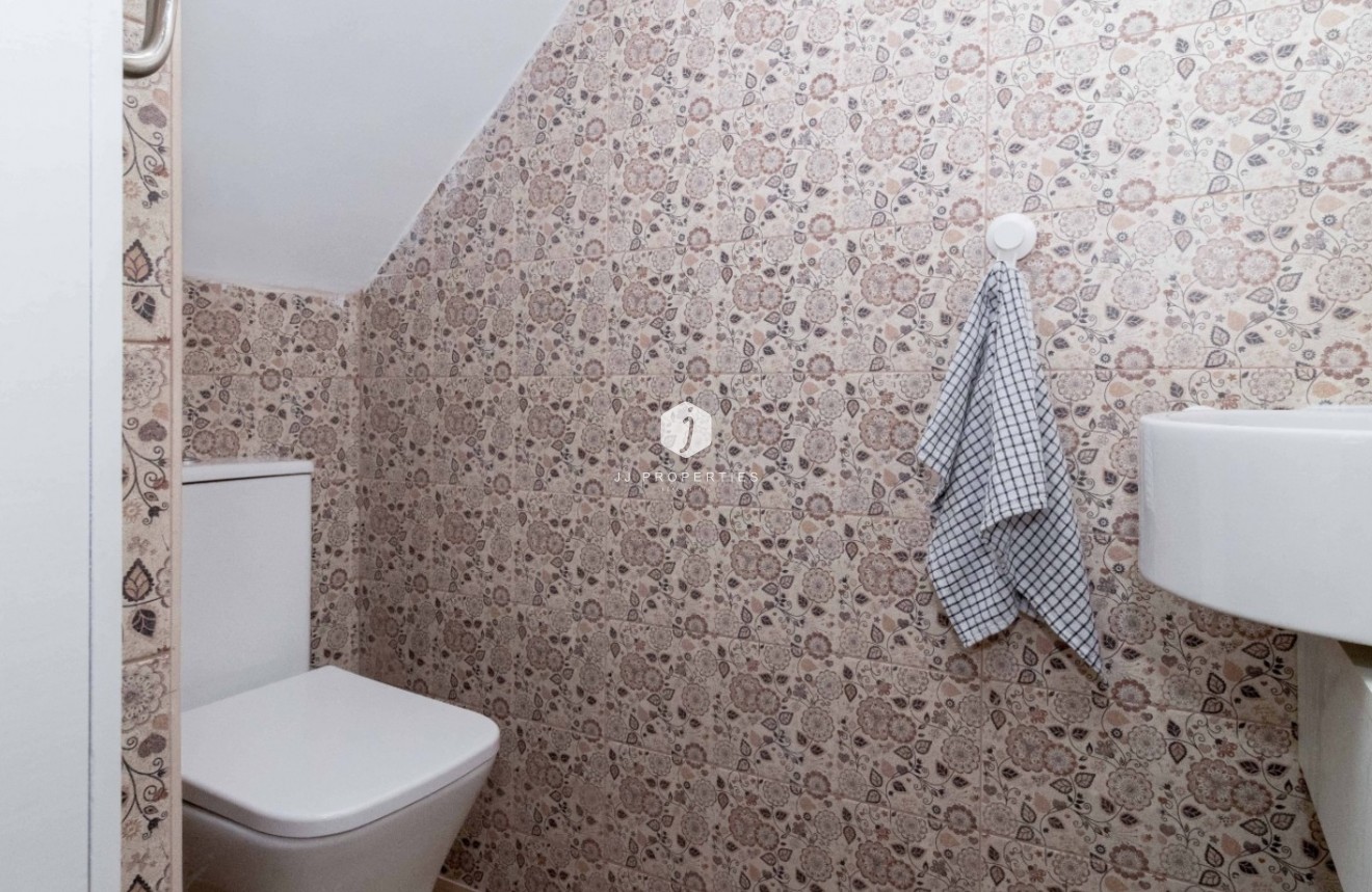 Resale - Chalet -
Orihuela Costa - Costa Blanca