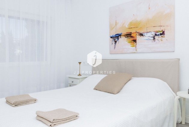 Resale - Chalet -
Orihuela Costa - Costa Blanca