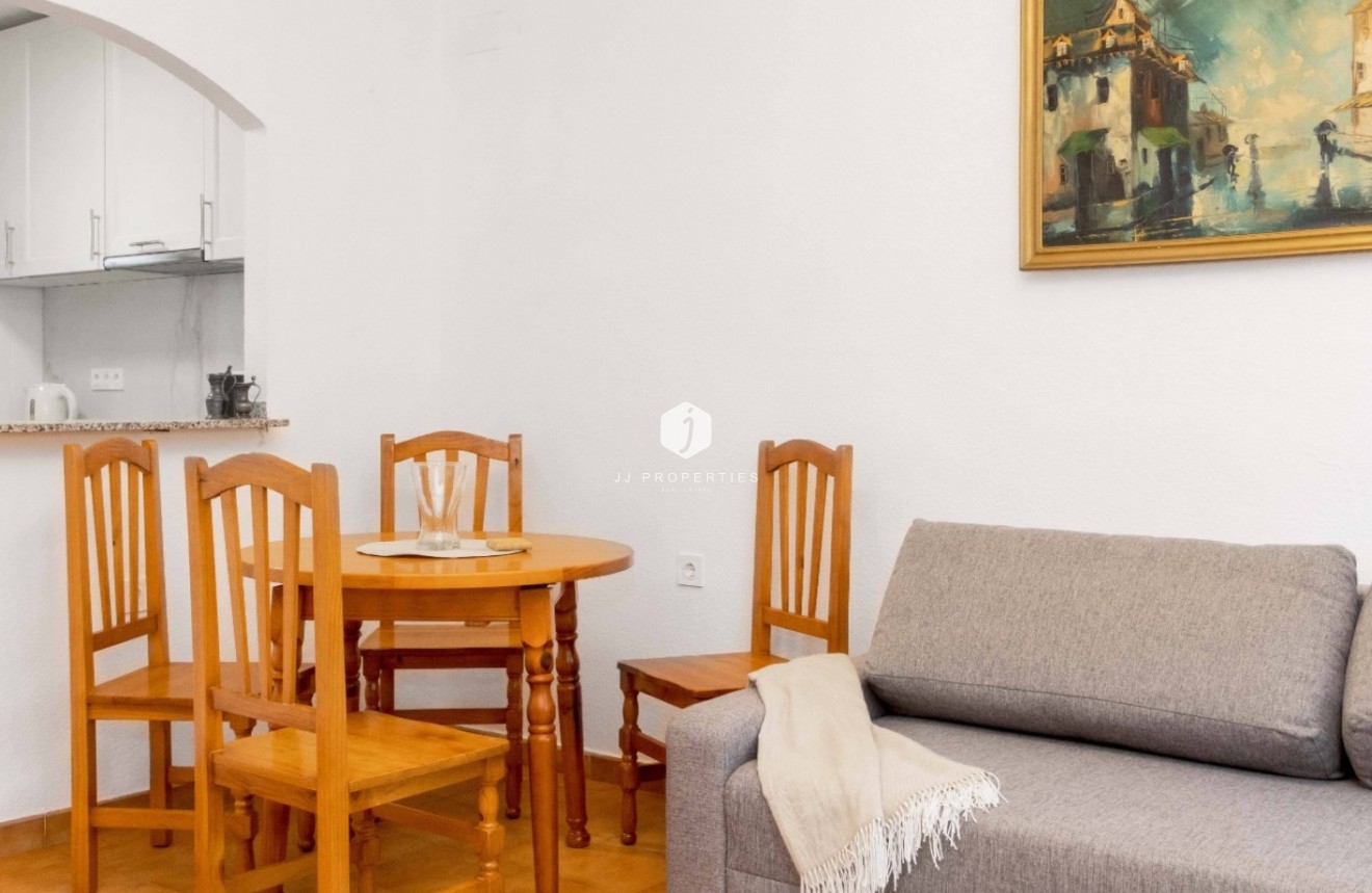 Resale - Chalet -
Orihuela Costa - Costa Blanca