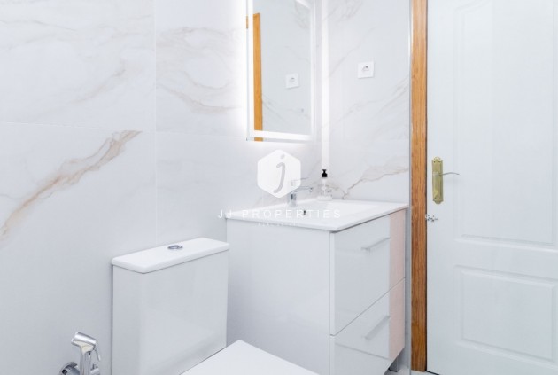 Resale - Chalet -
Orihuela Costa - Costa Blanca