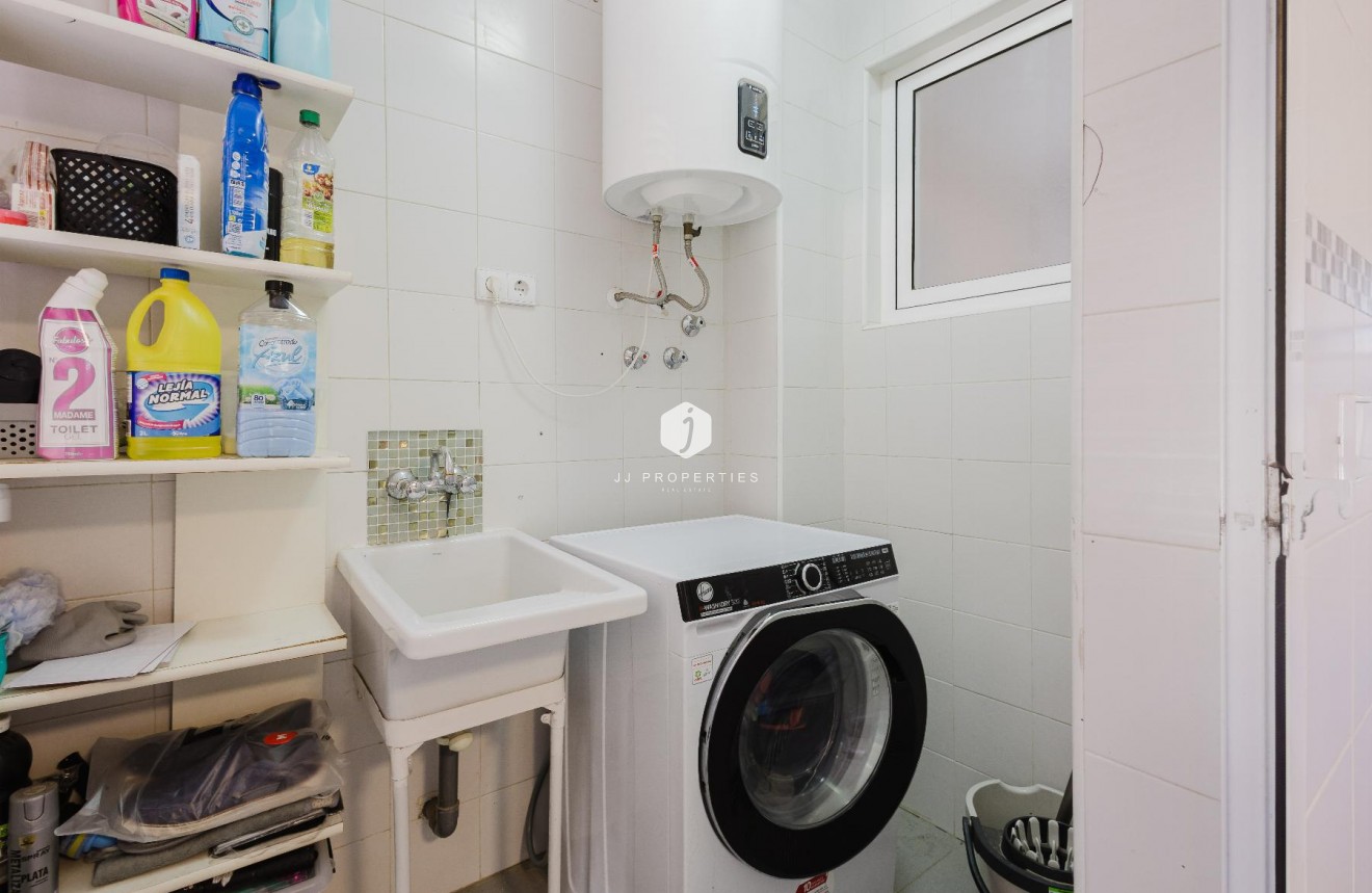 Resale - Apartment / flat -
San Miguel de Salinas - Inland