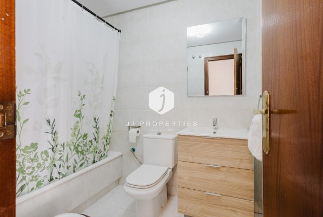 Resale - Apartment / flat -
San Miguel de Salinas - Inland