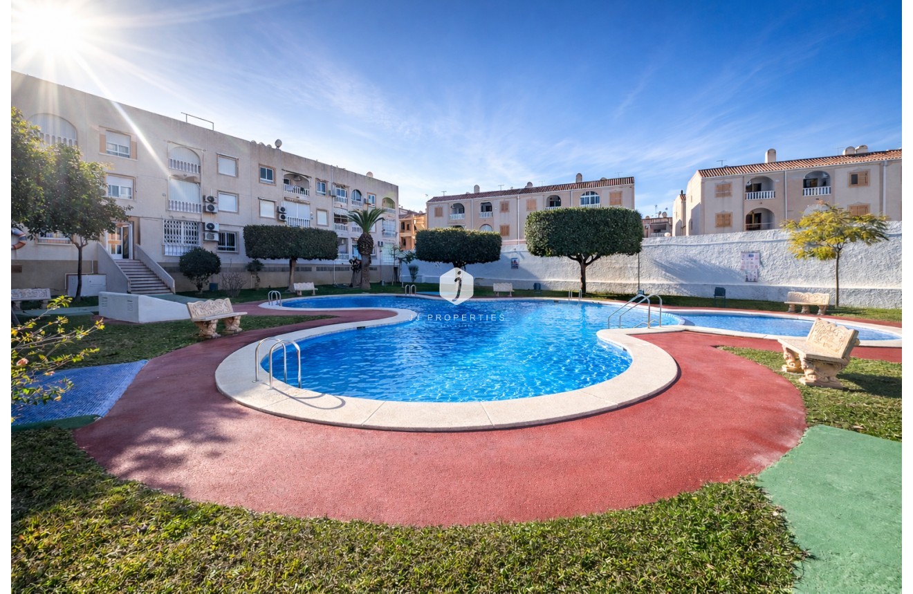 Resale - Apartment / flat -
Torrevieja - Costa Blanca