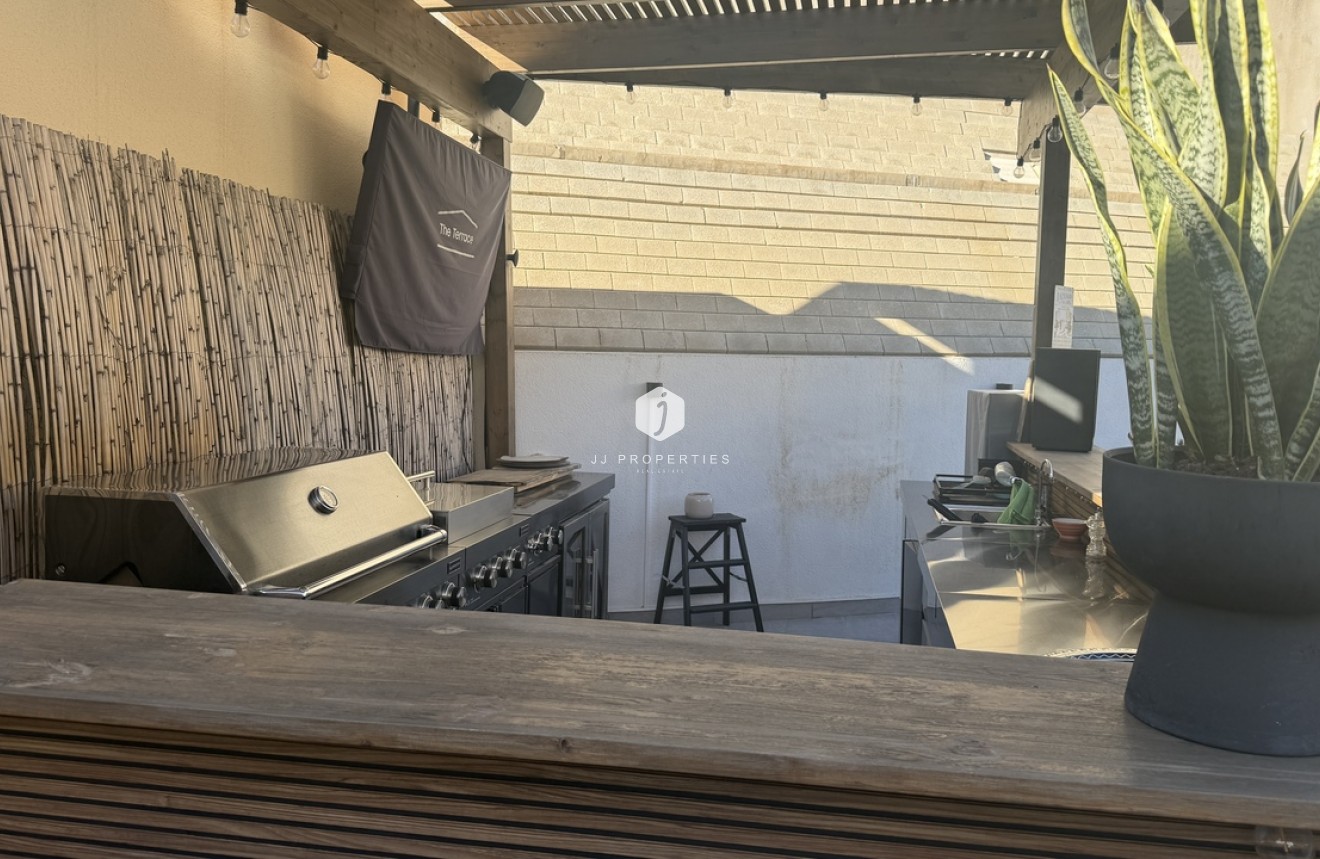 Resale - Villa -
La Zenia - Costa Blanca