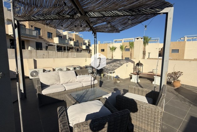 Resale - Villa -
La Zenia - Costa Blanca