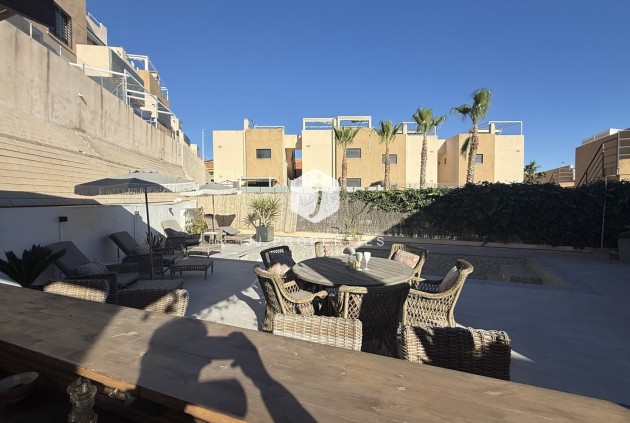 Resale - Villa -
La Zenia - Costa Blanca