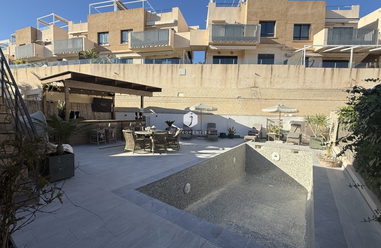 Resale - Villa -
La Zenia - Costa Blanca