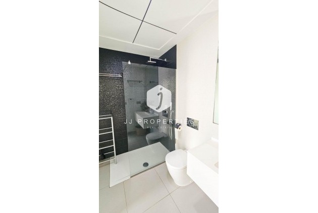 Aus zweiter Hand - Villa -
Rojales - Cuidad Quesada