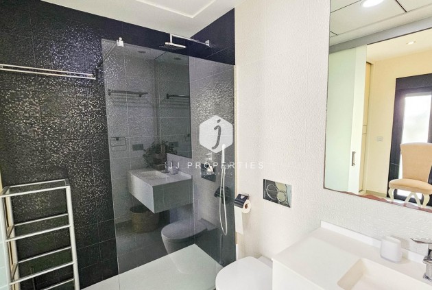 Aus zweiter Hand - Villa -
Rojales - Cuidad Quesada