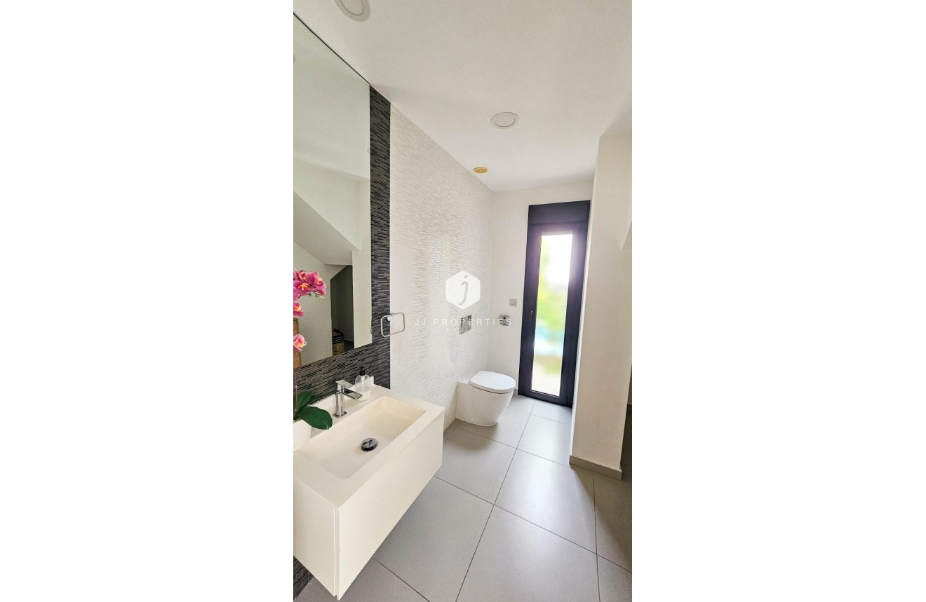 Aus zweiter Hand - Villa -
Rojales - Cuidad Quesada