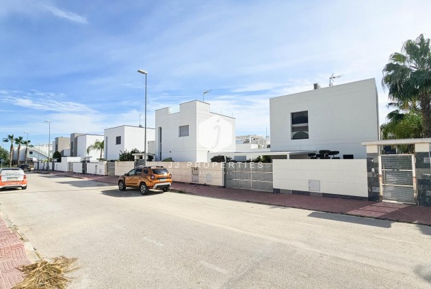 Aus zweiter Hand - Villa -
Rojales - Cuidad Quesada