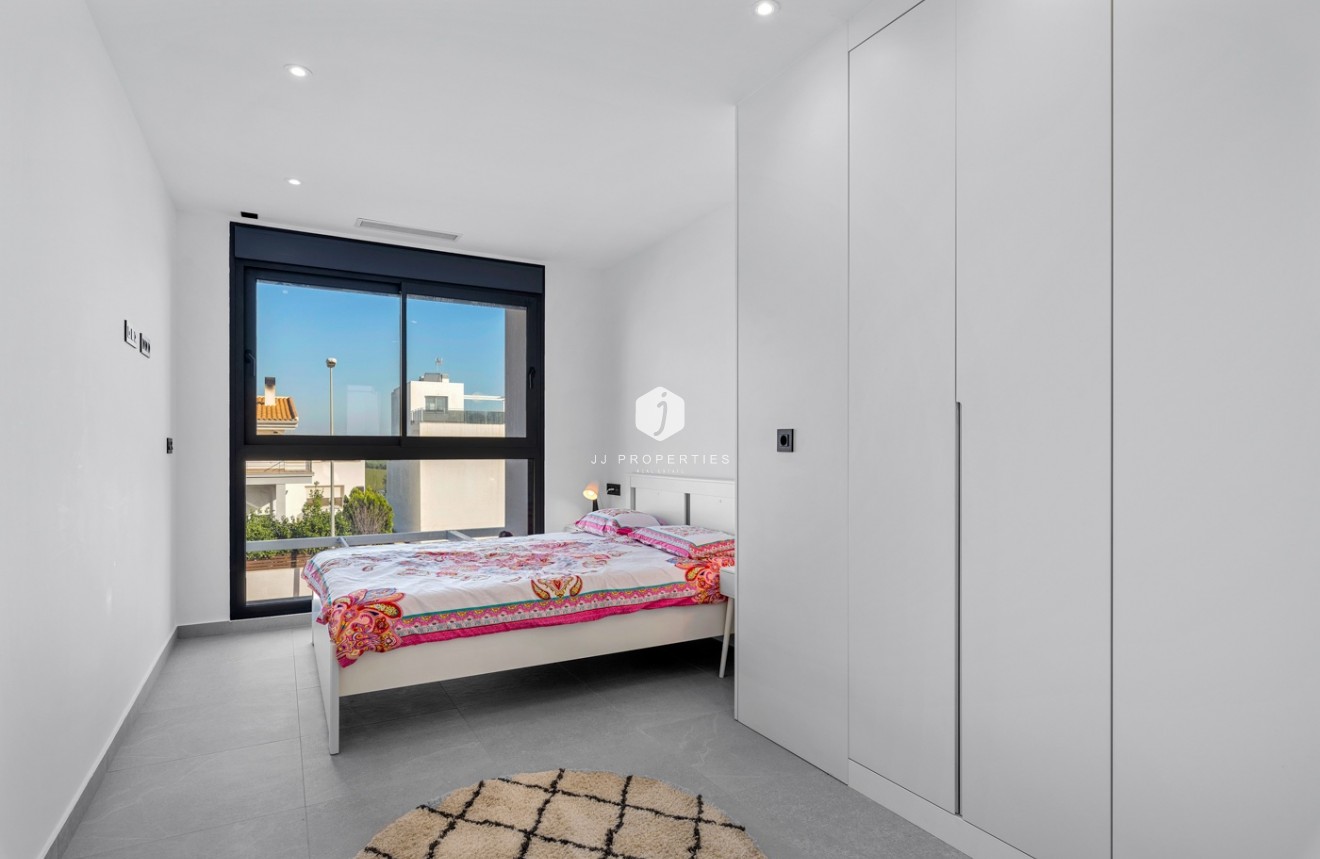 Z drugiej ręki - Villa -
Ciudad Quesada - Costa Blanca