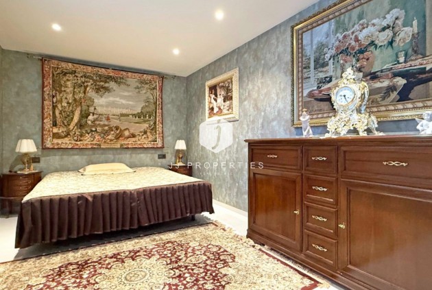 Resale - Villa -
Orihuela Costa - Costa Blanca