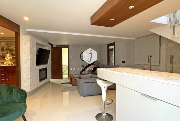 Resale - Villa -
Orihuela Costa - Costa Blanca