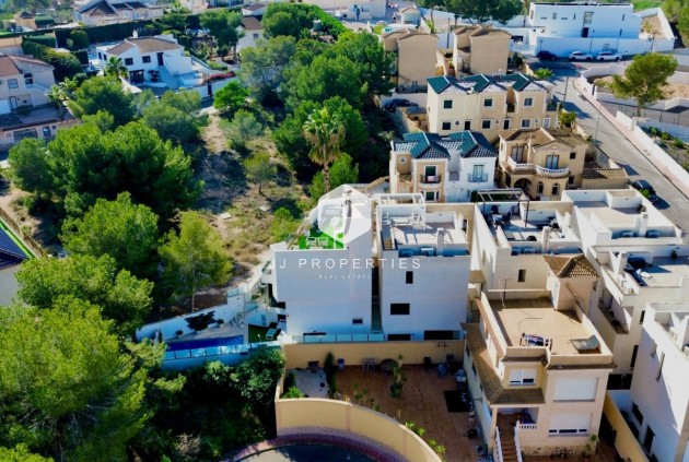 Resale - Villa -
Orihuela Costa - Costa Blanca