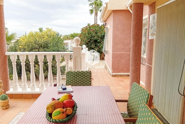 Resale - Villa -
Torrevieja - La siesta