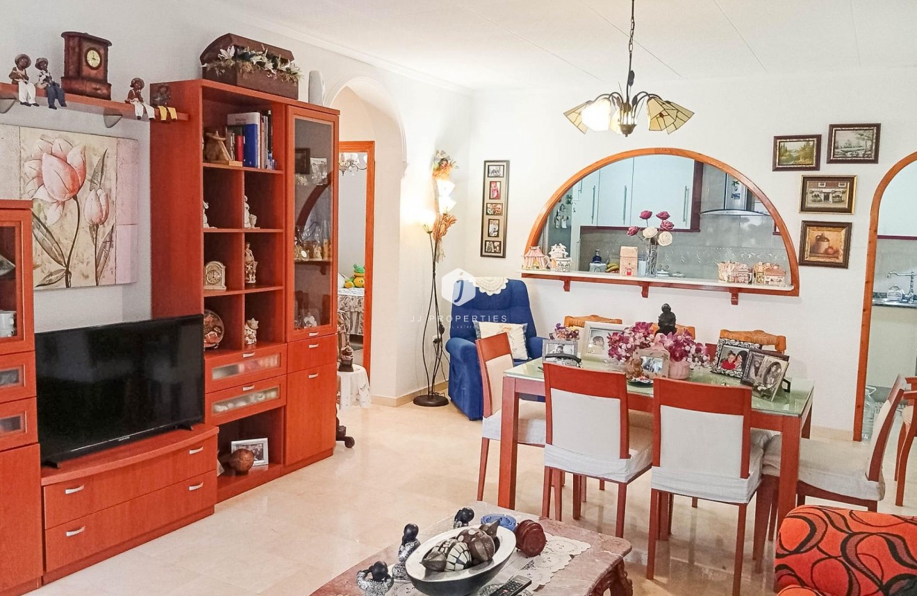 Resale - Villa -
Torrevieja - La siesta
