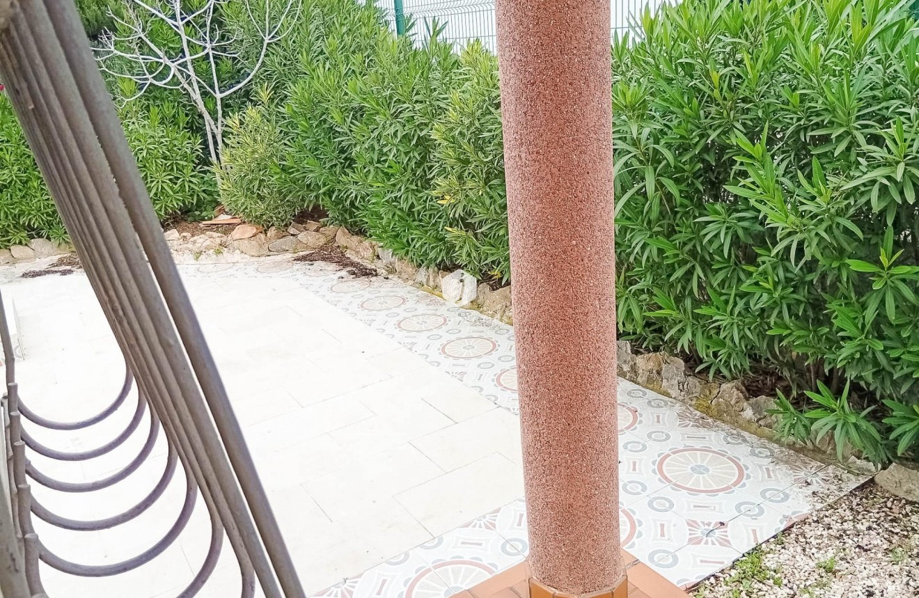 Resale - Villa -
Torrevieja - La siesta