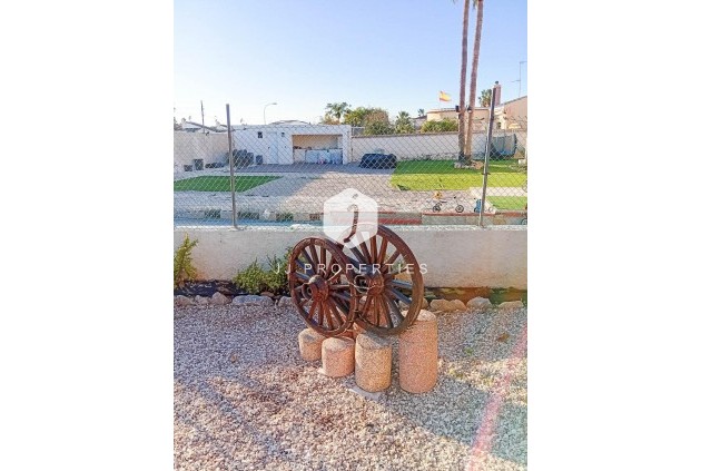 Resale - Villa -
Torrevieja - La siesta