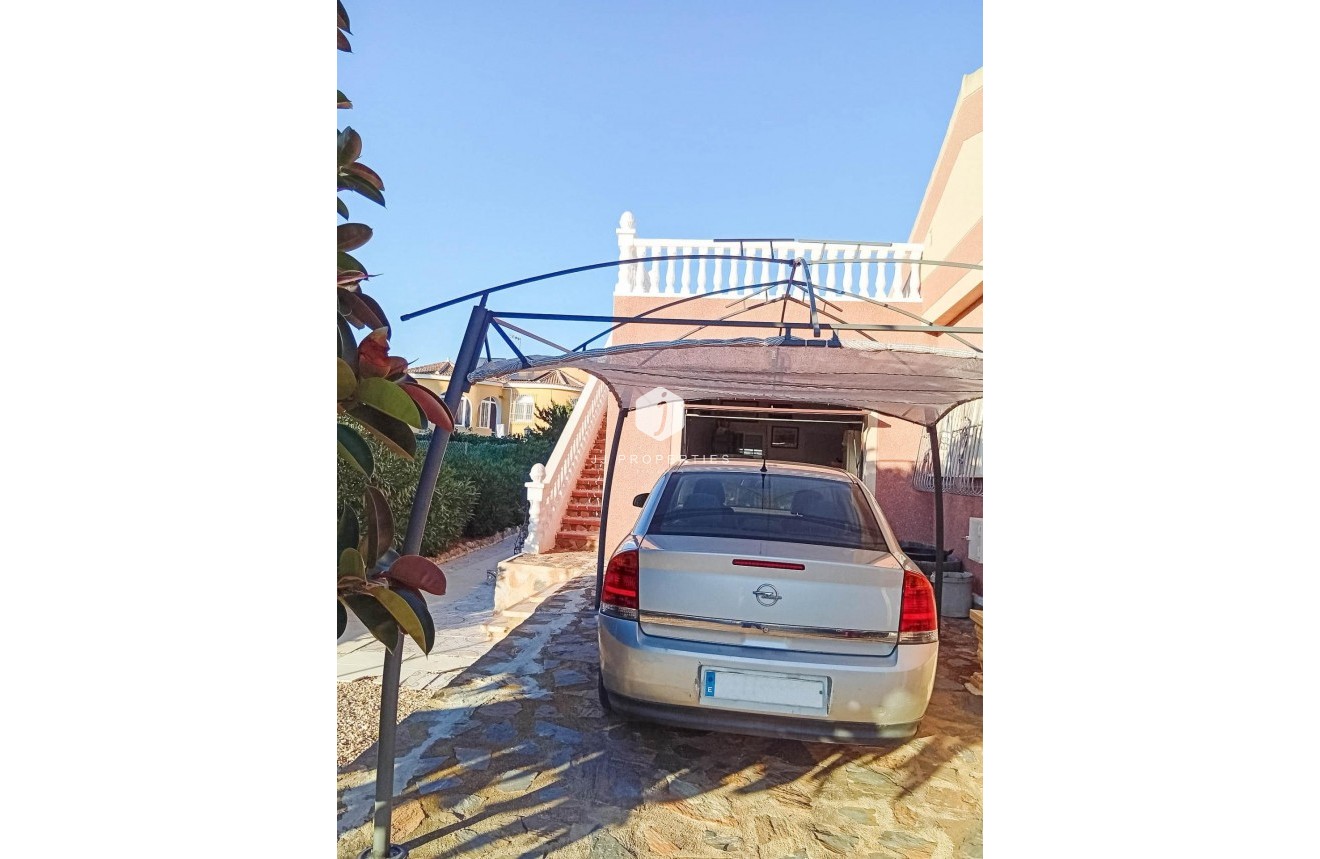 Resale - Villa -
Torrevieja - La siesta