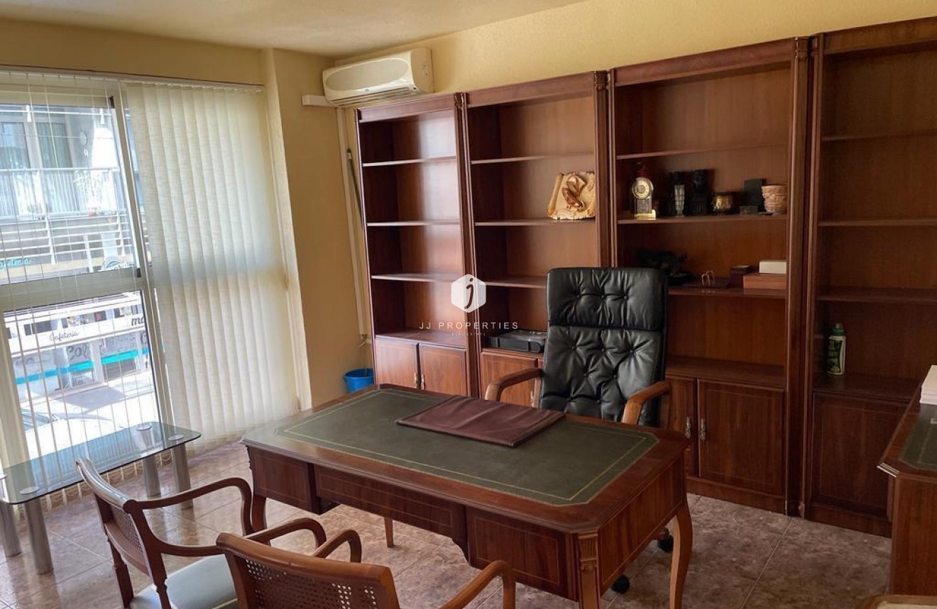 Aus zweiter Hand - Wohnung -
Almoradí - Almoradí Centro