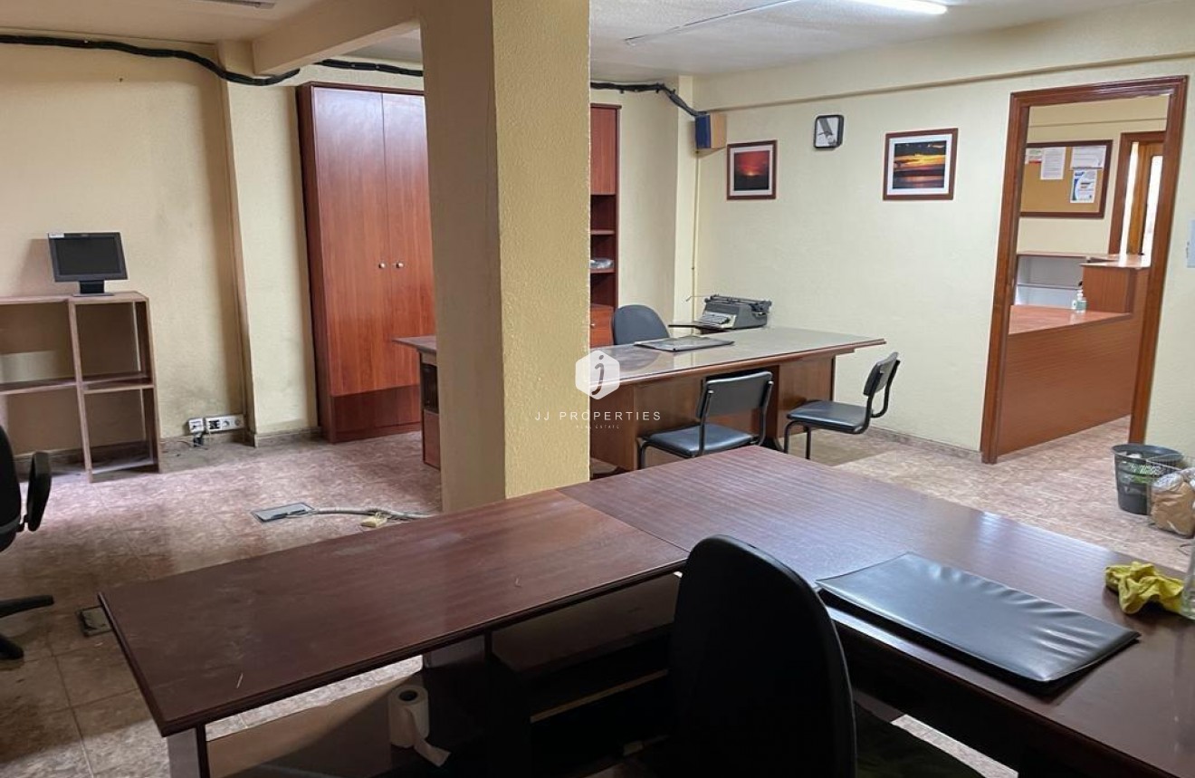 Aus zweiter Hand - Wohnung -
Almoradí - Almoradí Centro