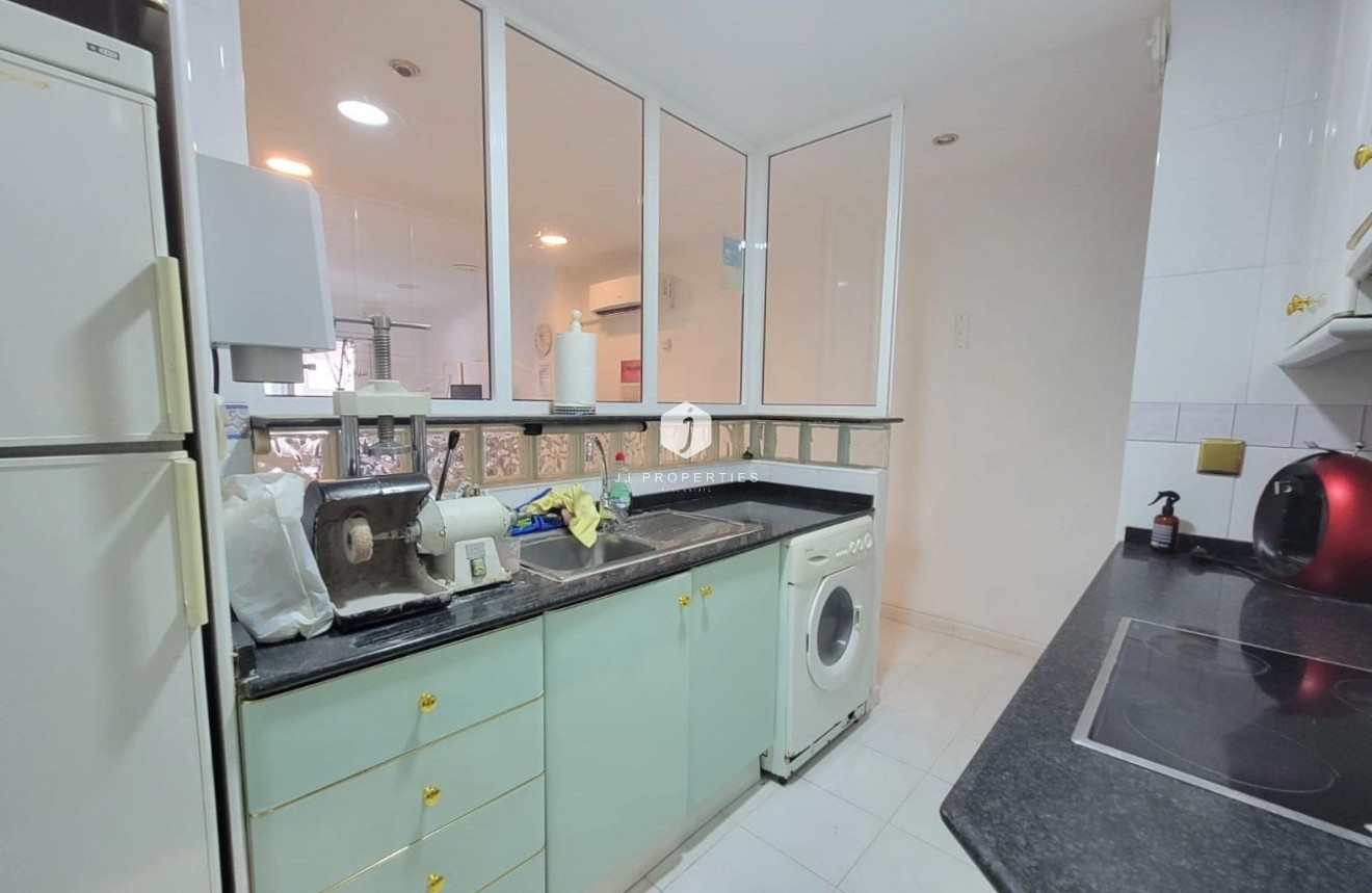 Resale - Apartment / flat -
Torrevieja - Playa del Cura