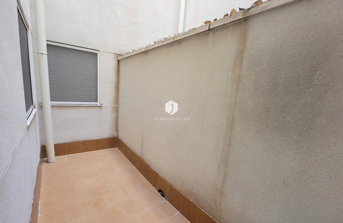 Resale - Apartment / flat -
Torrevieja - Playa del Cura