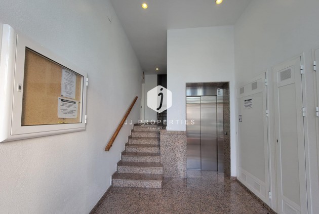 Resale - Apartment / flat -
Torrevieja - Playa del Cura