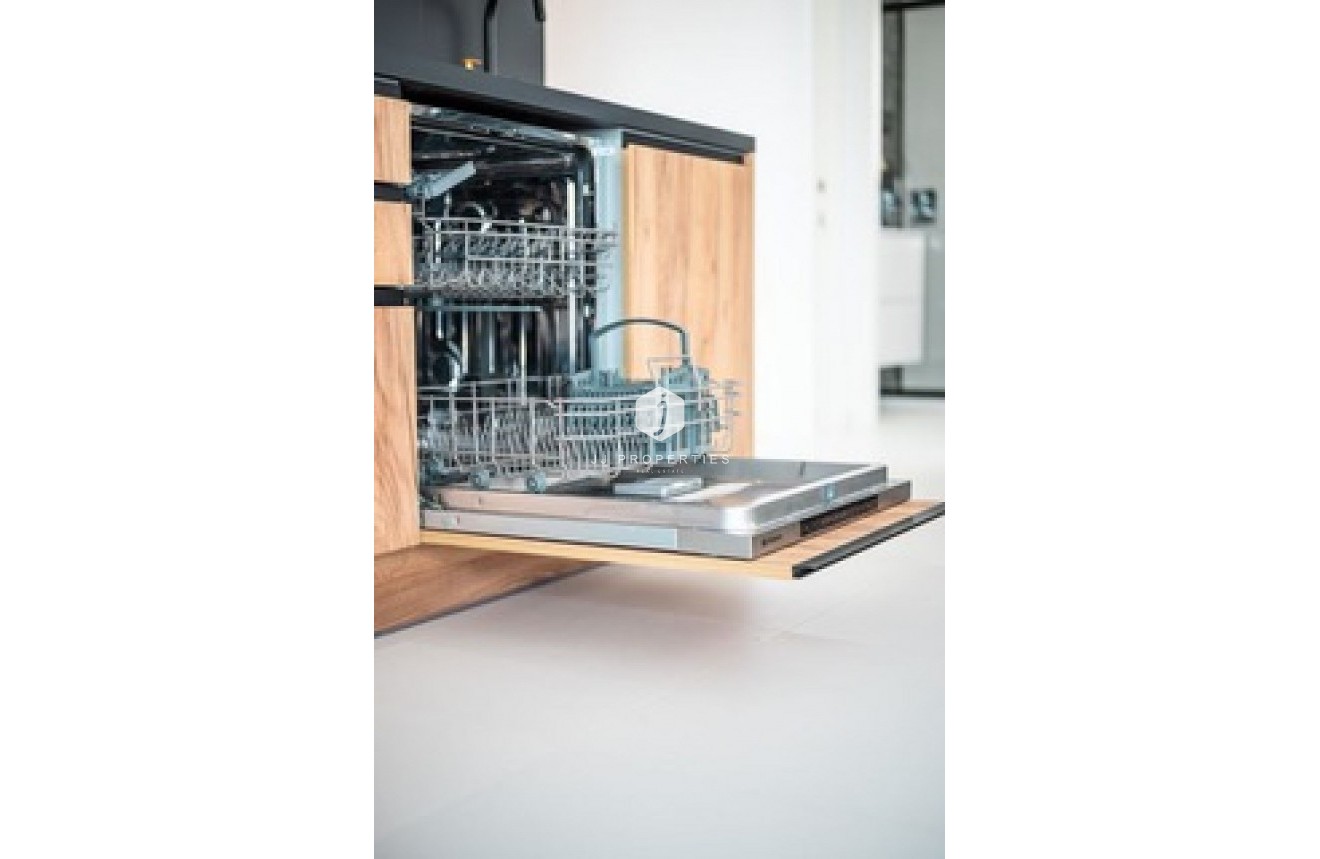 Aus zweiter Hand - Wohnung -
San Miguel de Salinas - Inland