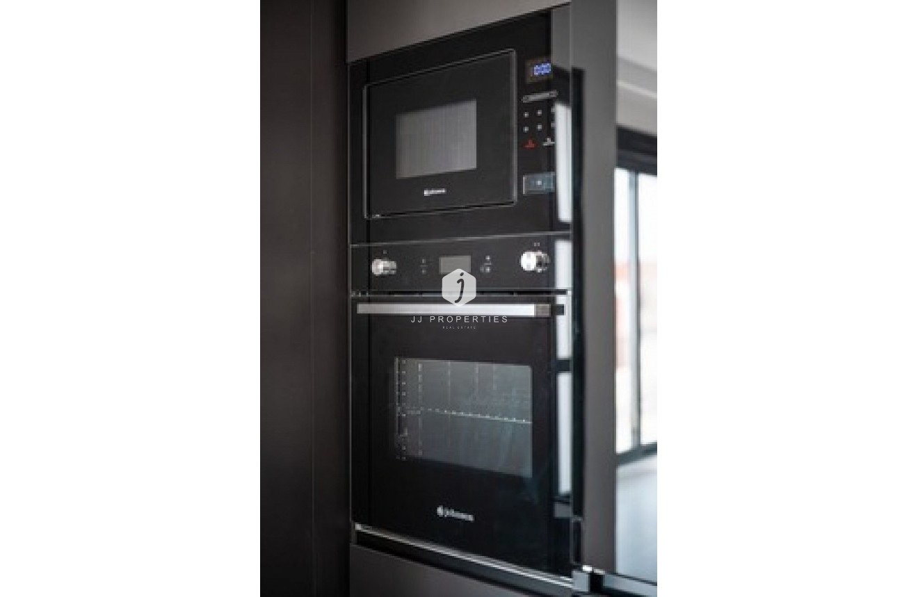 Aus zweiter Hand - Wohnung -
San Miguel de Salinas - Inland