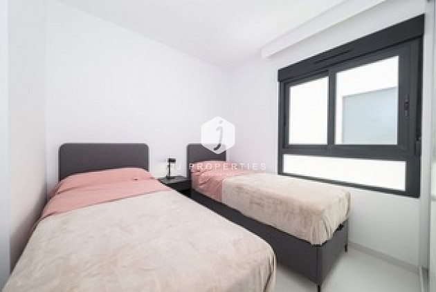 Aus zweiter Hand - Wohnung -
San Miguel de Salinas - Inland