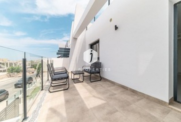 Aus zweiter Hand - Wohnung -
San Miguel de Salinas - Inland