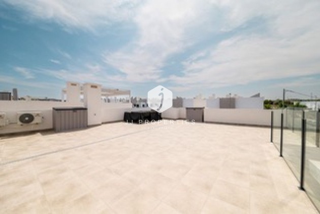 Aus zweiter Hand - Wohnung -
San Miguel de Salinas - Inland