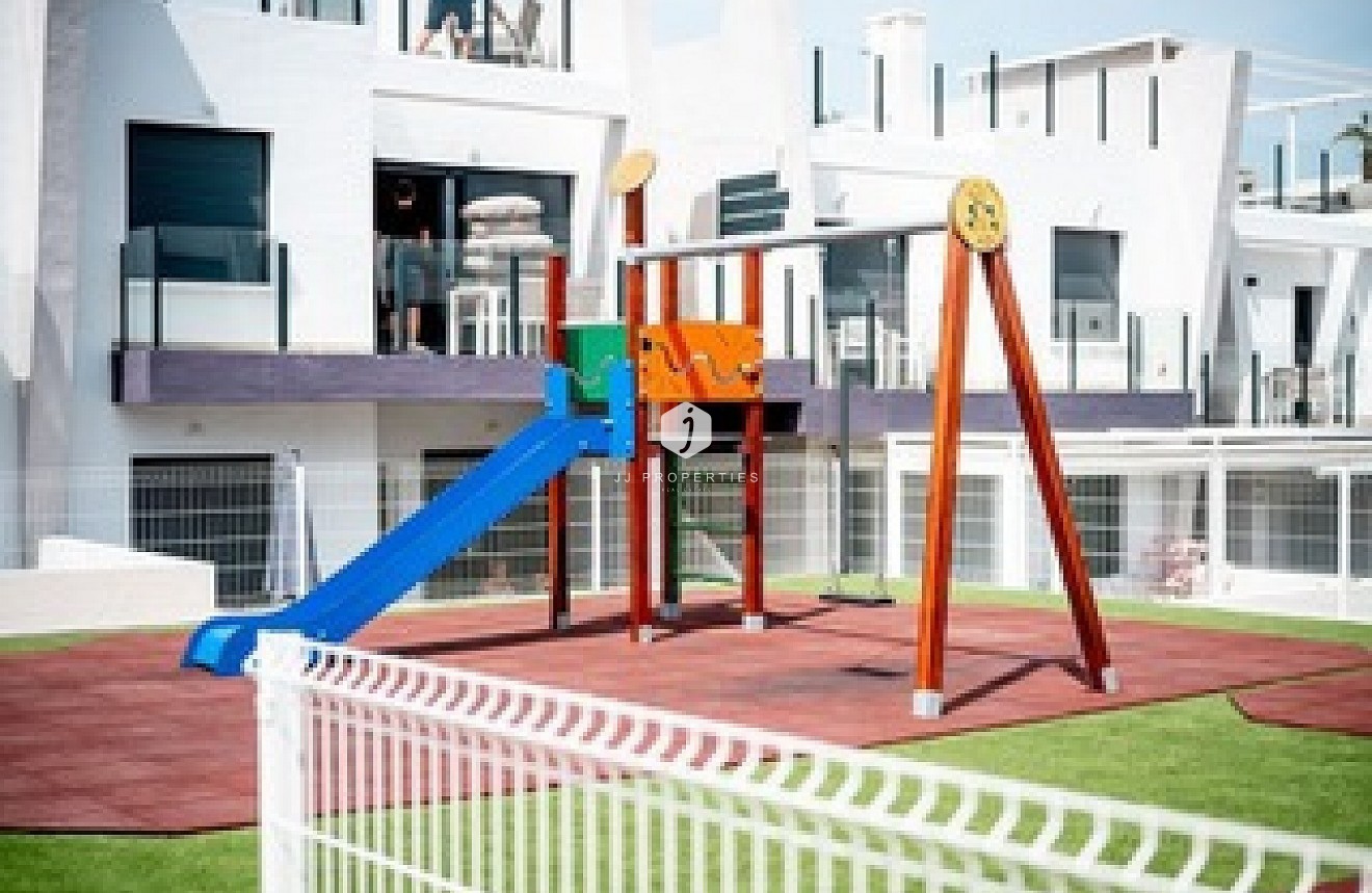 Aus zweiter Hand - Wohnung -
San Miguel de Salinas - Inland