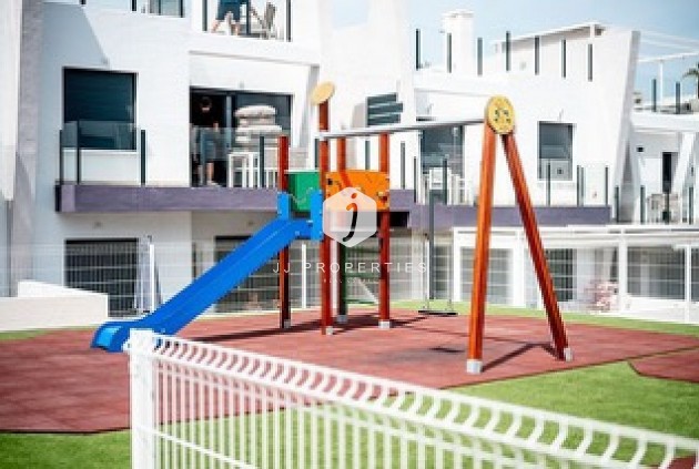 Aus zweiter Hand - Wohnung -
San Miguel de Salinas - Inland