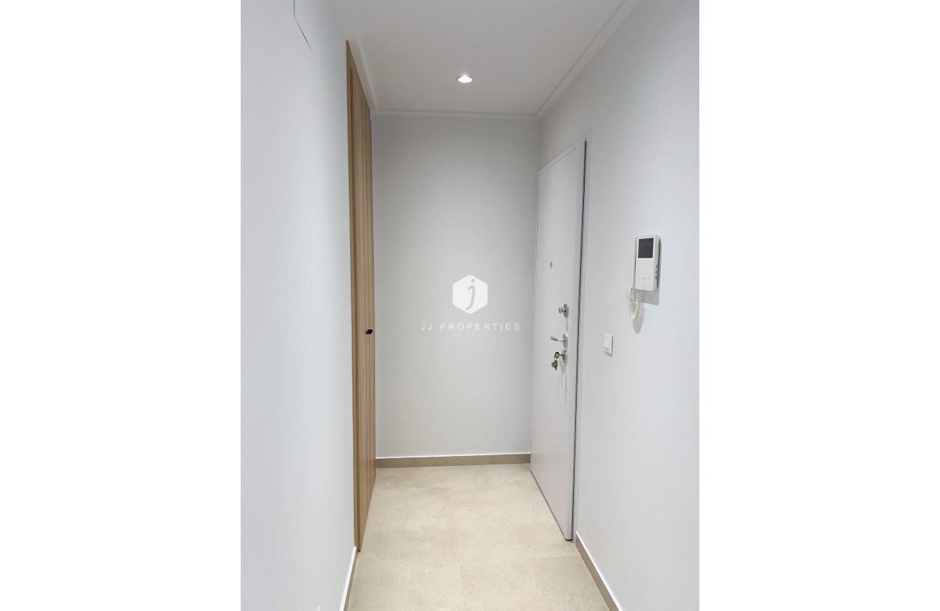 Resale - Apartment / flat -
El Raso - Costa Blanca