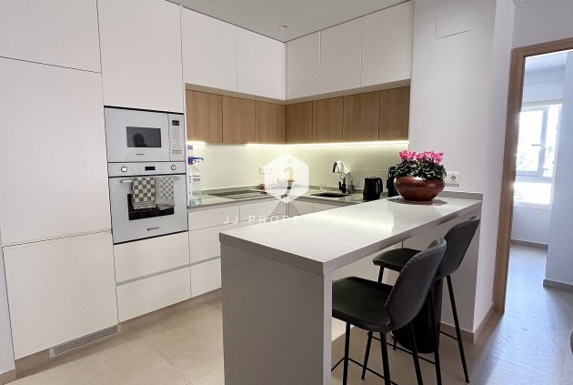 Resale - Apartment / flat -
El Raso - Costa Blanca