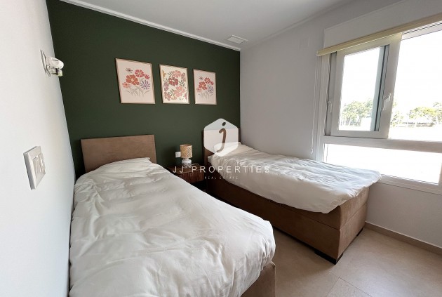 Resale - Apartment / flat -
El Raso - Costa Blanca