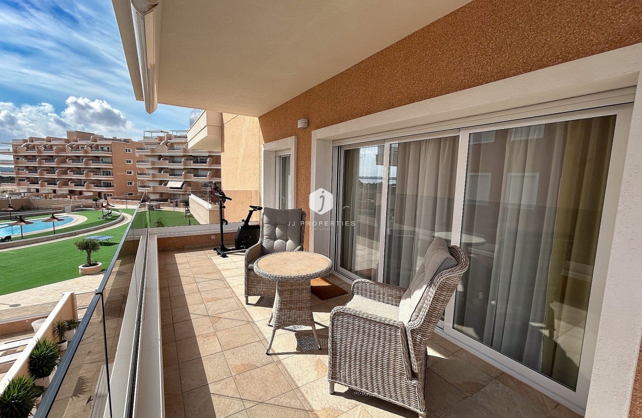 Resale - Apartment / flat -
El Raso - Costa Blanca