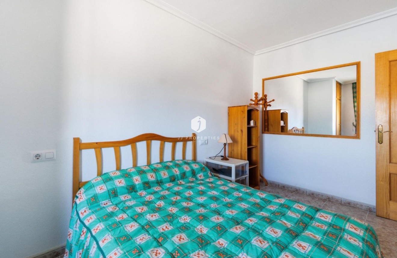Resale - Apartment / flat -
Torrevieja - Playa de los locos
