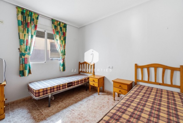 Resale - Apartment / flat -
Torrevieja - Playa de los locos