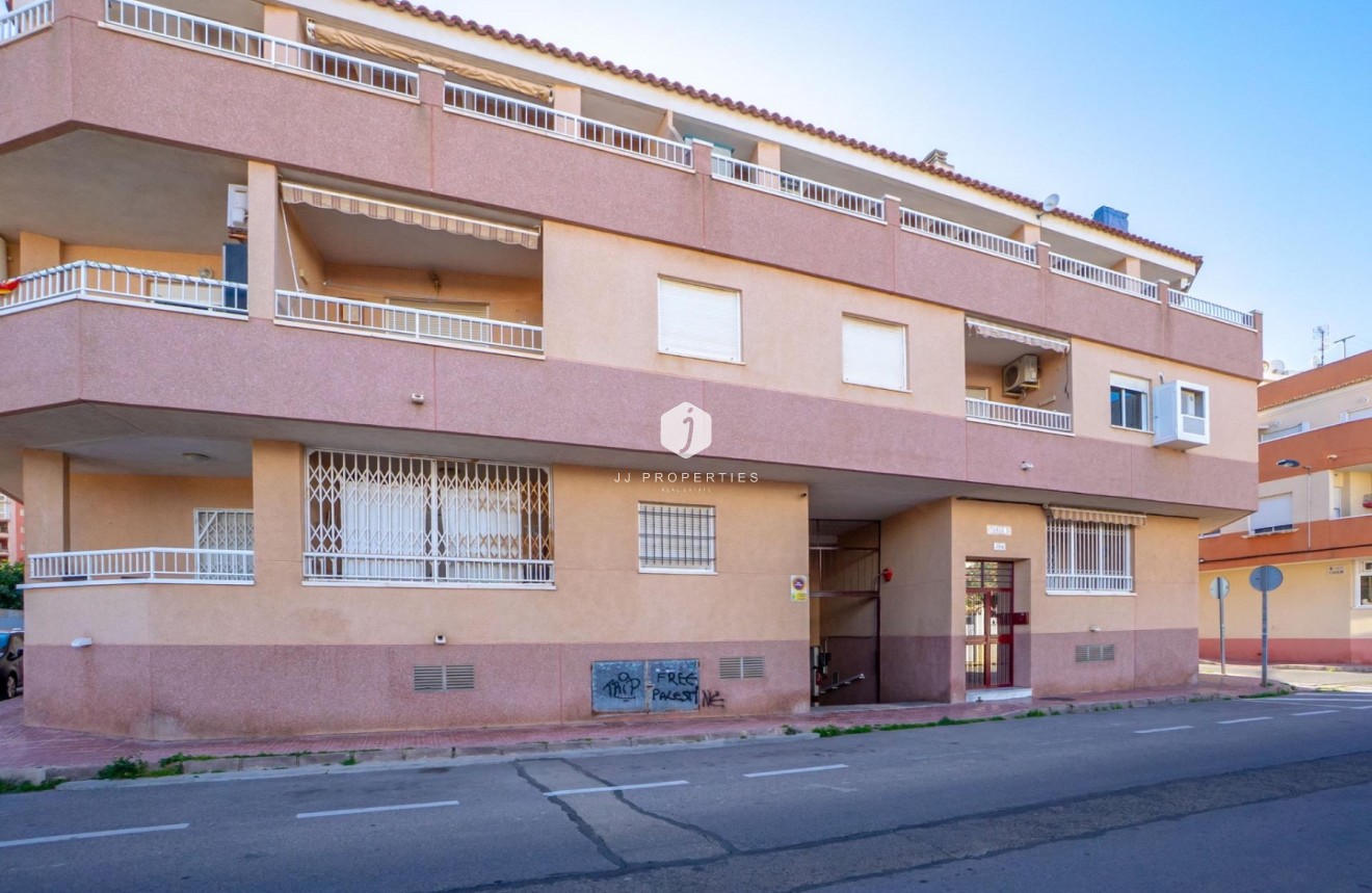 Resale - Apartment / flat -
Torrevieja - Playa de los locos