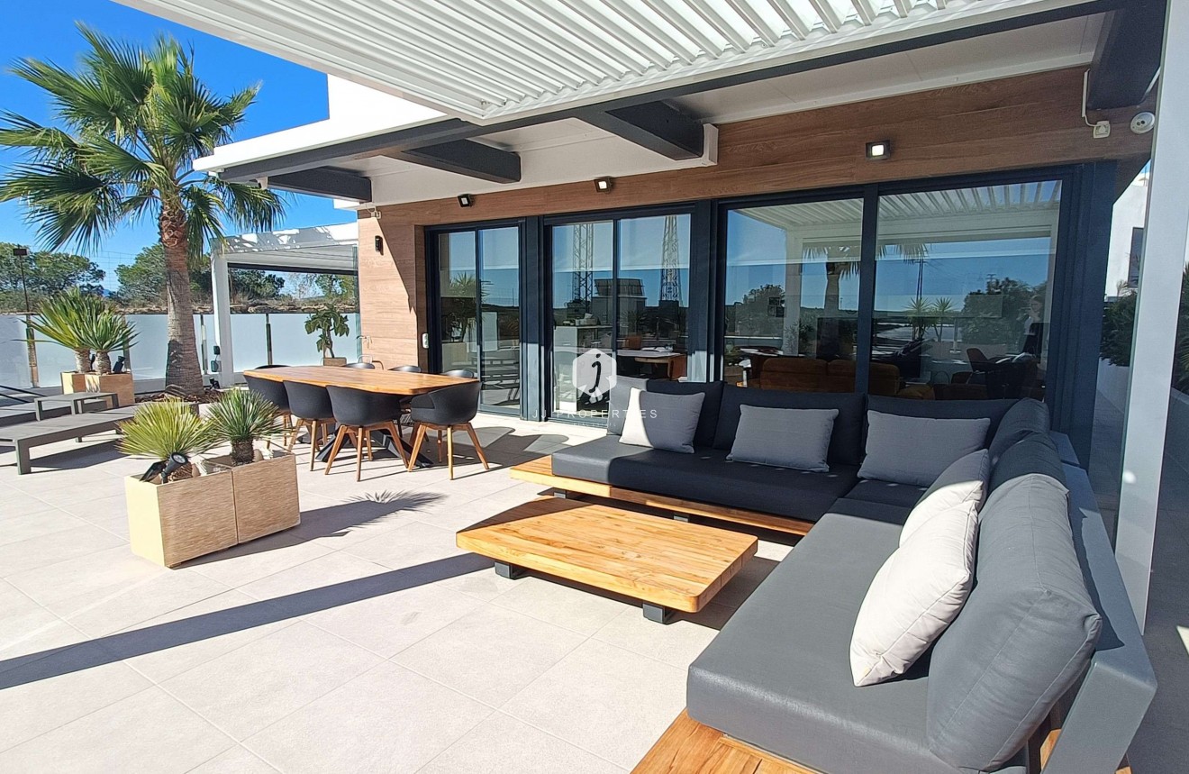 Tweedehands - Villa -
Algorfa - Inland