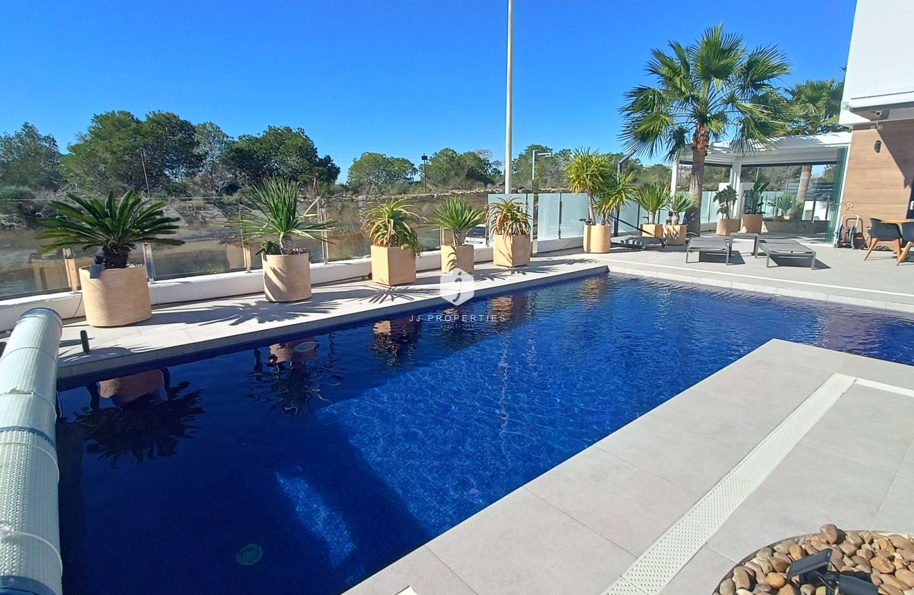 Tweedehands - Villa -
Algorfa - Inland