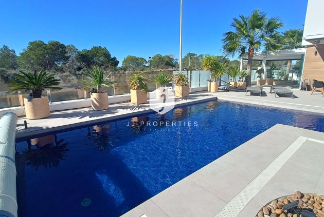 Tweedehands - Villa -
Algorfa - Inland