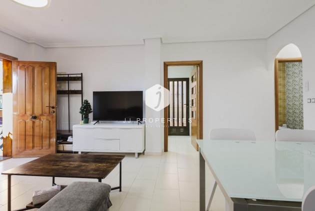 Resale - Villa -
Torrevieja - Costa Blanca