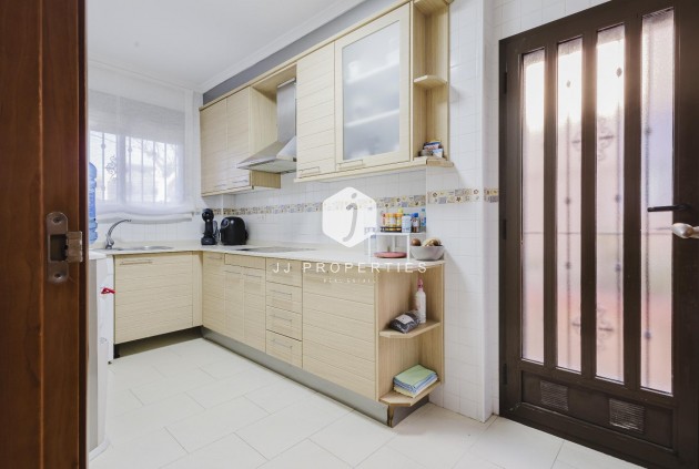 Resale - Villa -
Torrevieja - Costa Blanca